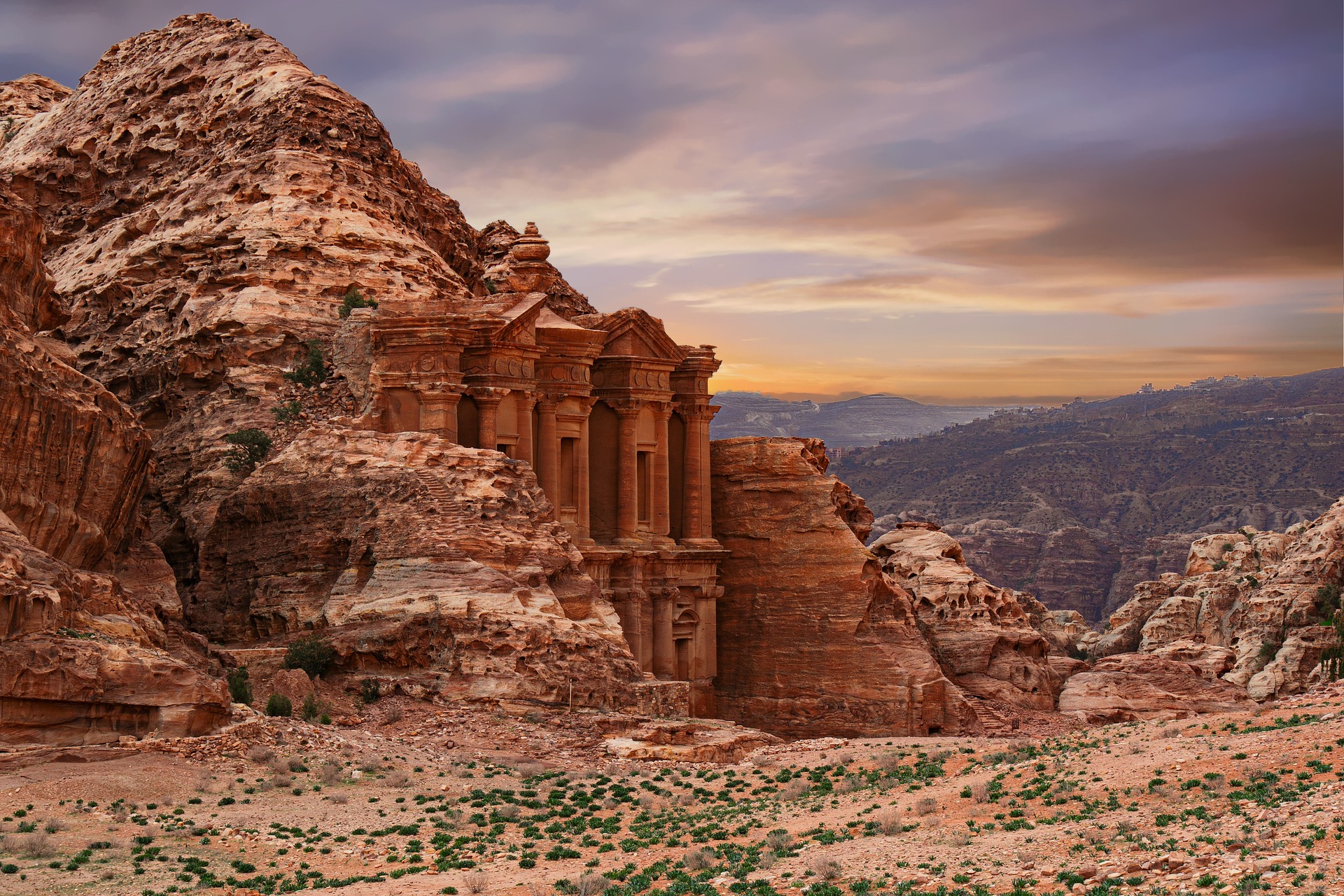 petra-g09599c3d5_1920.jpg